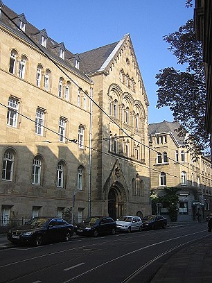 Landgericht Bonn altes Gebäude Anwalt Rechtsanwalt